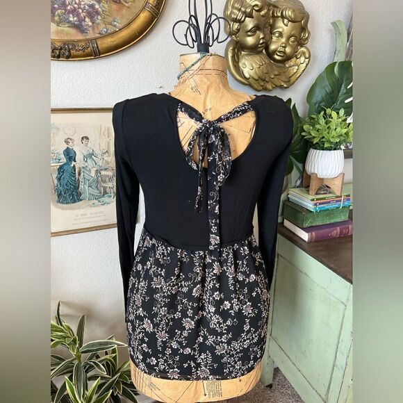 Pea In The Pod Black Floral Eyelet Embroidery Long Sleeve Maternity Blouse Sz S - Picture 5 of 9